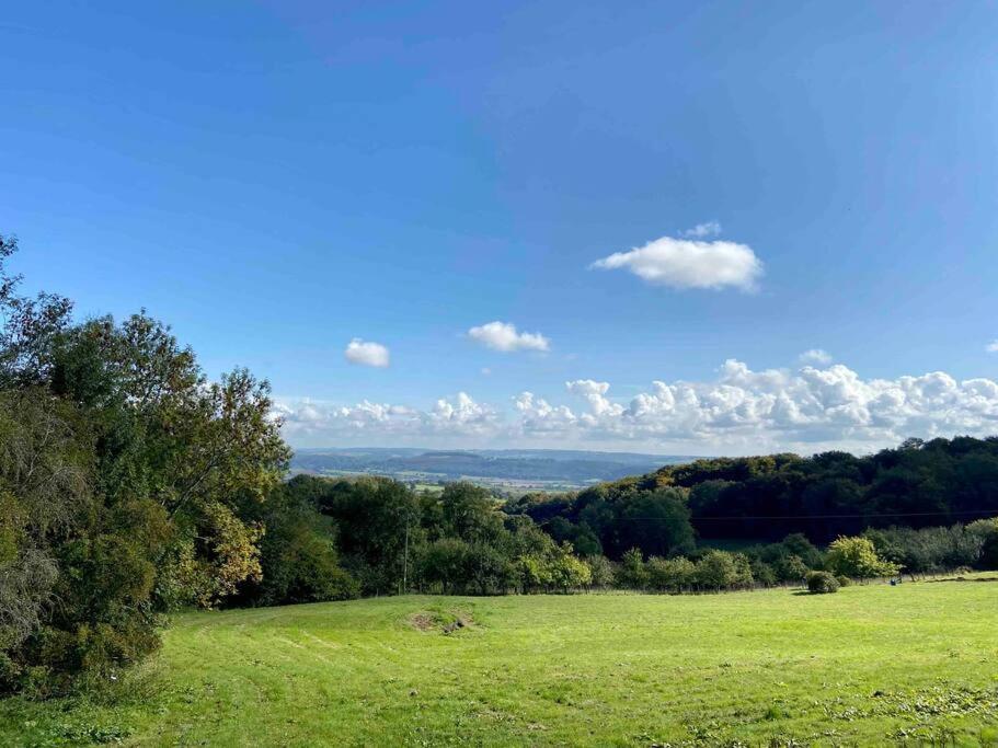 The Mill Stylish Rural Apartment With Beautiful Views Welsh Newton Common المظهر الخارجي الصورة